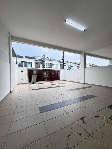 Rumah Teres untuk Dijual di Kampung Sentosa Barat (Pasir Gudang) - Arshad . - Exterior - PropertyGuru.com.my
