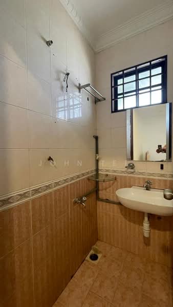 Rumah Teres 2-Tingkat untuk Disewa di Bandar Bukit Tinggi (Klang) - John Tee - Bathroom - PropertyGuru.com.my