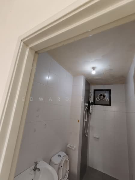 Kediaman Servis untuk Disewa di Jentayu Residensi @ Tampoi - Edward Siow - Bathroom - PropertyGuru.com.my
