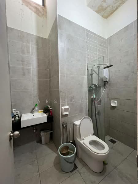 2-storey Terraced House for Sale in Taman Ekoflora (Johor Bahru) - Arshad . - Bathroom - PropertyGuru.com.my
