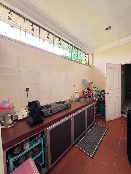 Bungalow House untuk Dijual di Johor Bahru (Johor) - Arshad . - Kitchen - PropertyGuru.com.my