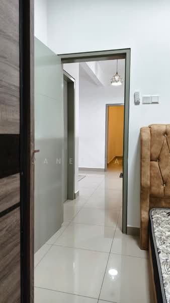 2-storey Terraced House for Sale in Taman Teluk Tropicana (Masai) - Janet Tan - Corridor - PropertyGuru.com.my