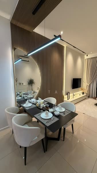 Kediaman Servis untuk Dijual di EkoTitiwangsa - KH Tan - Dining Room - PropertyGuru.com.my