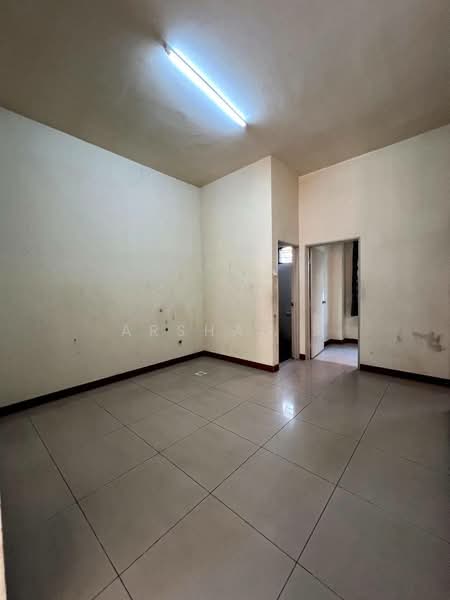 Rumah Teres 2-Tingkat untuk Dijual di Setia Tropika (Johor Bahru) - Arshad . - Interior - PropertyGuru.com.my