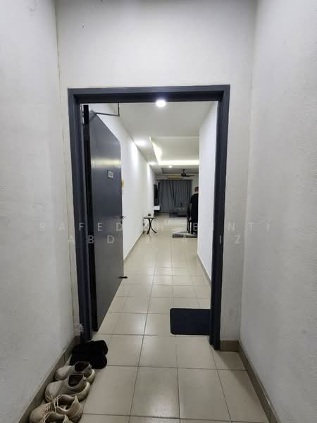 Kediaman Servis untuk Dijual di Residensi Alami - Rafedah Binti Abdul Aziz - Corridor - PropertyGuru.com.my