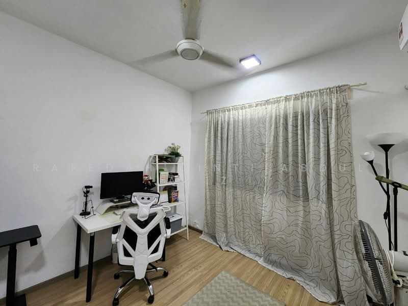 Kediaman Servis untuk Dijual di Residensi Alami - Rafedah Binti Abdul Aziz - Study - PropertyGuru.com.my