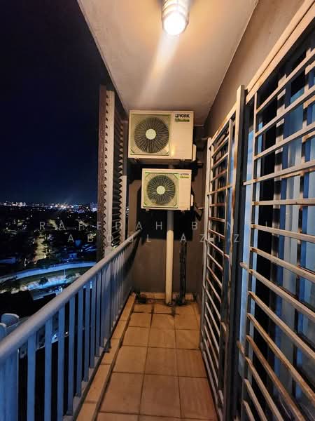 Kediaman Servis untuk Dijual di Residensi Alami - Rafedah Binti Abdul Aziz - Balcony - PropertyGuru.com.my