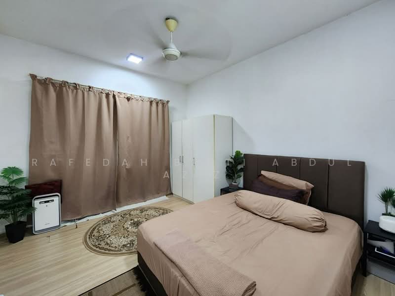 Kediaman Servis untuk Dijual di Residensi Alami - Rafedah Binti Abdul Aziz - Bedroom - PropertyGuru.com.my