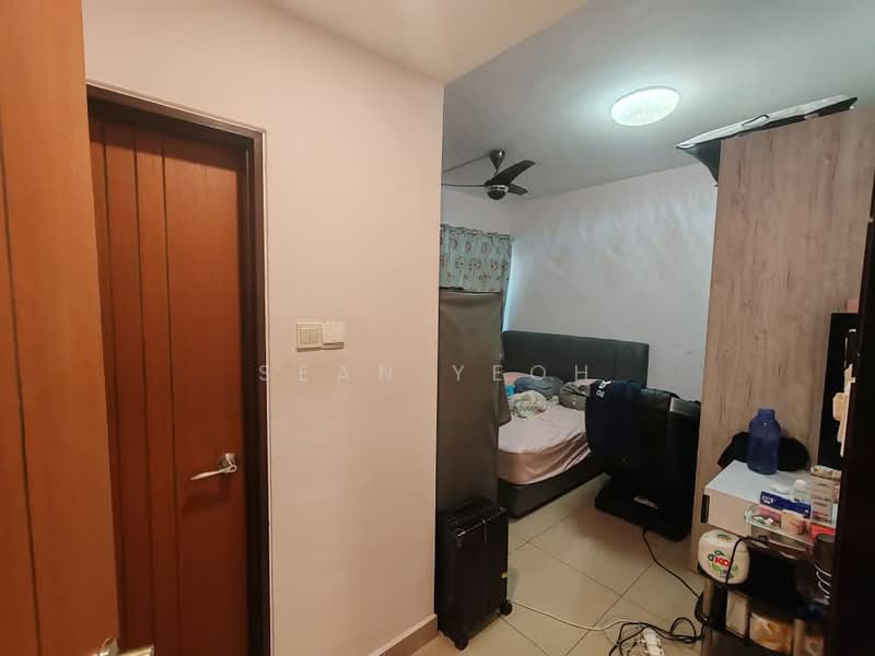 Kediaman Servis untuk Dijual di GP Residence - Sean Yeoh - Bedroom - PropertyGuru.com.my