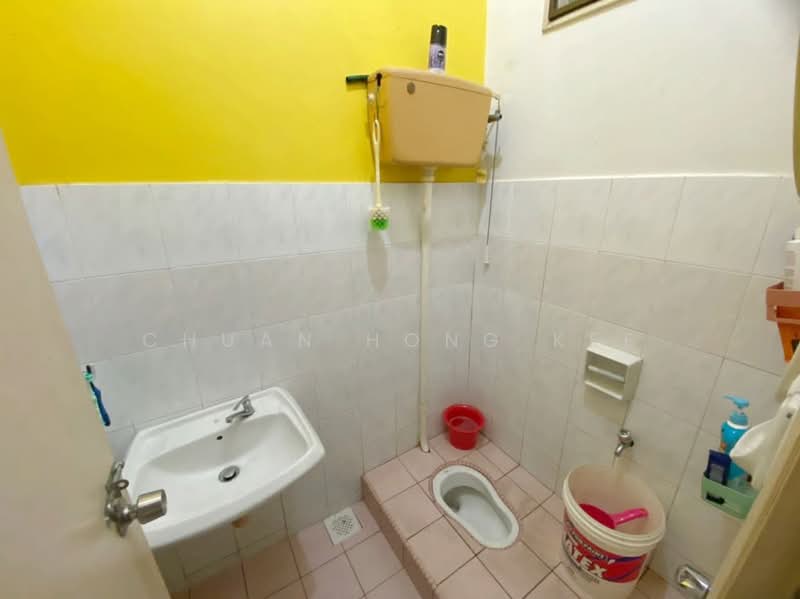 2-storey Terraced House for Sale in Johor Bahru (Johor) - Chuan Hong Kee - Bathroom - PropertyGuru.com.my