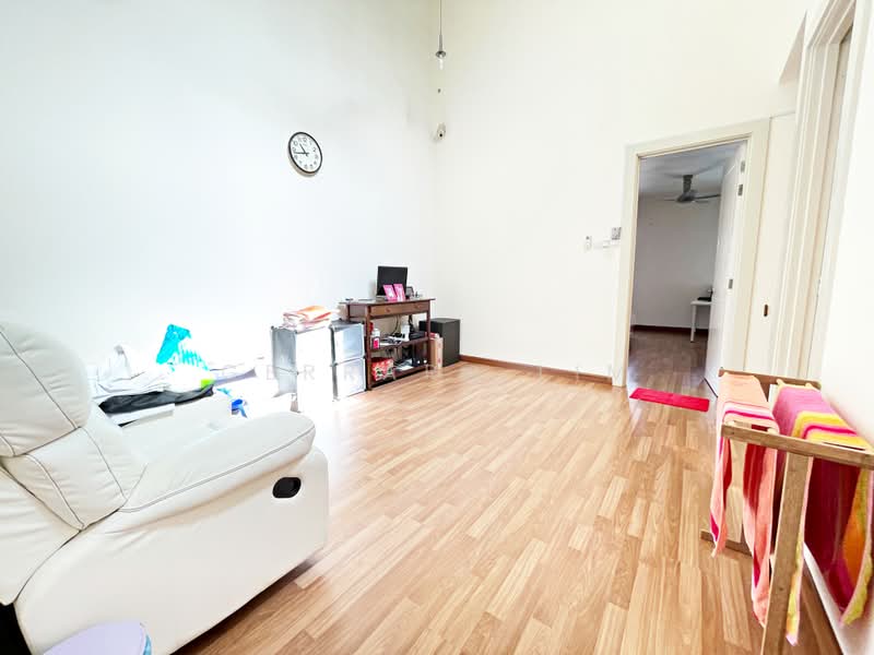 Rumah Teres 2-Tingkat untuk Dijual di Putra Heights (Subang Jaya) - Gerrard Lim - Living Room - PropertyGuru.com.my