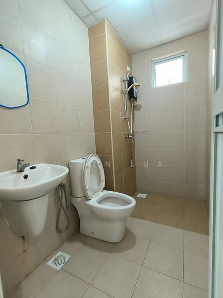 Kediaman Servis untuk Disewa di Pangsapuri Tanah Emas (Golden Sands) - Vlien Lua - PropertyGuru.com.my