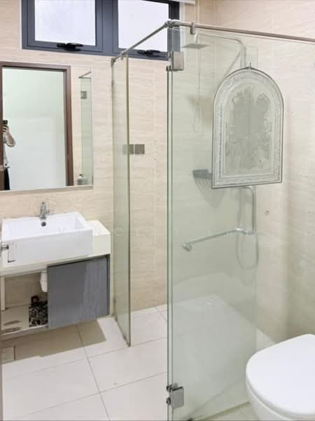 Service Residence for Rent at Crescent Bay Suites (Teluk Bayu) - Vincent Lai - Bathroom - PropertyGuru.com.my