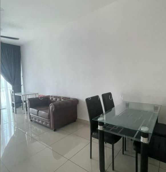 Kediaman Servis untuk Disewa di Pacific Star - Chee Shun - Living Room - PropertyGuru.com.my