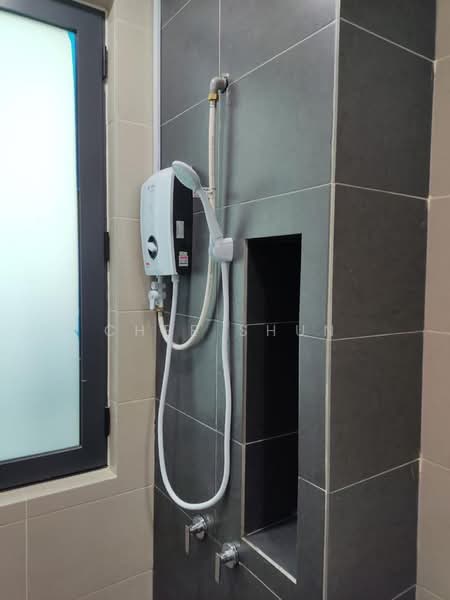 Kediaman Servis untuk Disewa di Pacific Star - Chee Shun - Bathroom - PropertyGuru.com.my