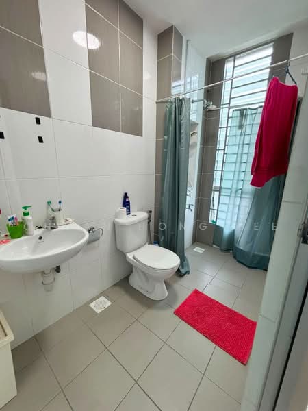Kondominium untuk Dijual di The Seed Taman Sutera Utama - Chuan Hong Kee - Bathroom - PropertyGuru.com.my