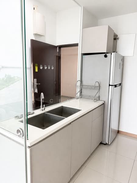 Service Residence for Rent at Crescent Bay Suites (Teluk Bayu) - Vincent Lai - Kitchen - PropertyGuru.com.my