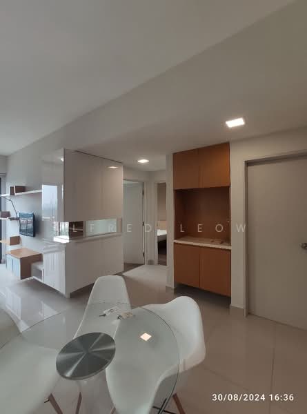 Kediaman Servis untuk Dijual di DEX Suites 1.0 (Tower A) @ Kiara East - Alfred Leow - Living Room - PropertyGuru.com.my