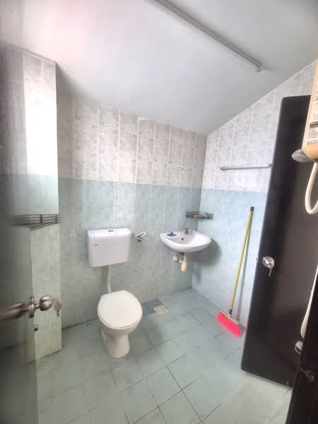 Rumah Teres 2-Tingkat untuk Disewa di Mahkota Cheras (Cheras) - Earon Chong - Bathroom - PropertyGuru.com.my