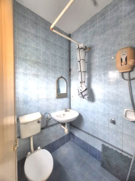 Rumah Teres 2-Tingkat untuk Disewa di Mahkota Cheras (Cheras) - Earon Chong - Bathroom - PropertyGuru.com.my