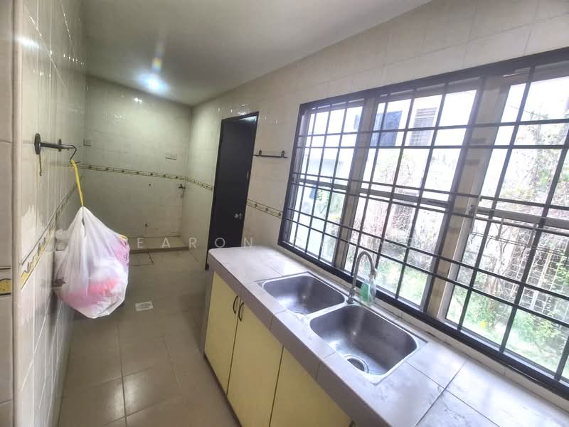 Rumah Teres 2-Tingkat untuk Disewa di Mahkota Cheras (Cheras) - Earon Chong - Kitchen - PropertyGuru.com.my