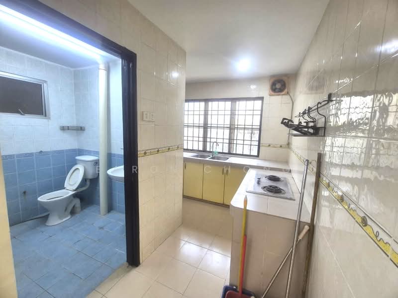 Rumah Teres 2-Tingkat untuk Disewa di Mahkota Cheras (Cheras) - Earon Chong - Kitchen - PropertyGuru.com.my