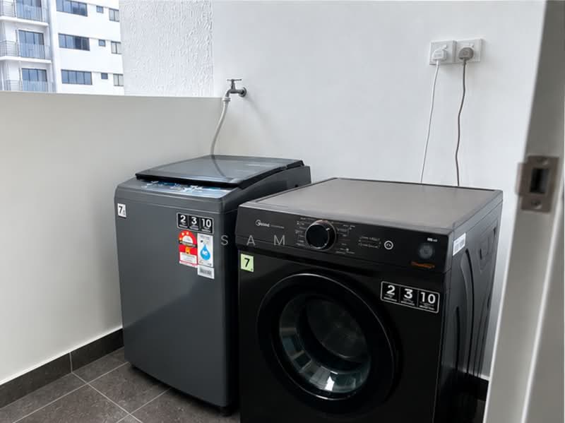 Service Residence for Rent at Residensi Nexus Kajang (PR1MA Kajang) - Sam . - Balcony - PropertyGuru.com.my