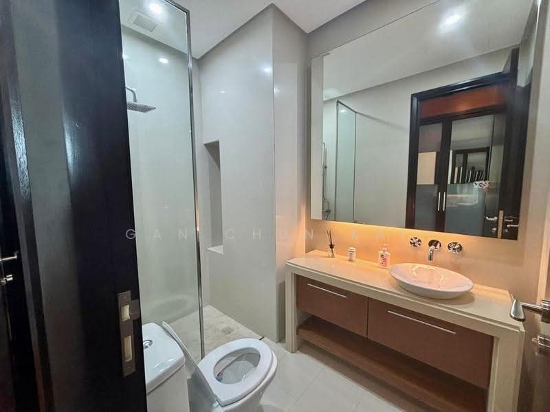 Kediaman Servis untuk Disewa di Straits Quay (The Suites at Waterside) - Gan Chun Kai - Bathroom - PropertyGuru.com.my