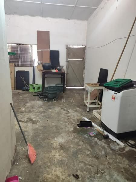 Shop for Sale in Bukit Rambai (Tanjong Kling) - Ramona Tan - Interior - PropertyGuru.com.my
