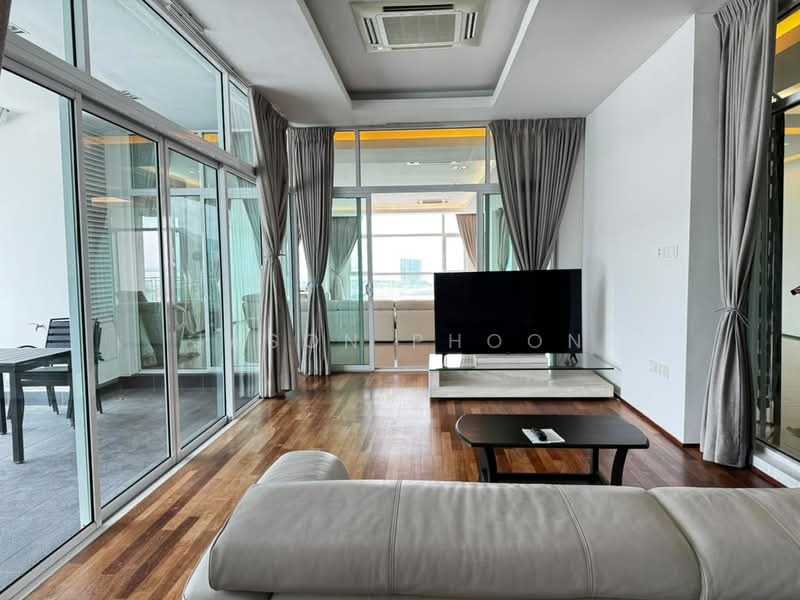 Kondominium untuk Disewa di Gurney Paragon - Jason Phoon - Living Room - PropertyGuru.com.my
