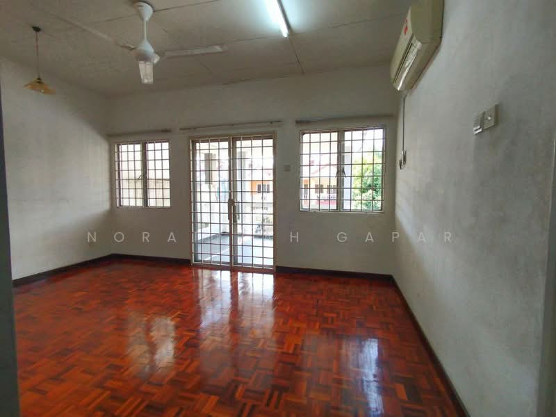 2-storey Terraced House for Sale in Kota Damansara (Selangor) - NoraFizah Gapar - Living Room - PropertyGuru.com.my