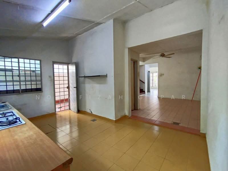 2-storey Terraced House for Sale in Kota Damansara (Selangor) - NoraFizah Gapar - Kitchen - PropertyGuru.com.my