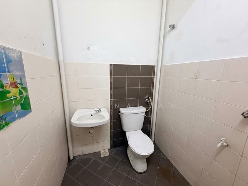 1-storey Terraced House for Sale in Taman Krubong Jaya (Krubong) - Ramona Tan - Bathroom - PropertyGuru.com.my