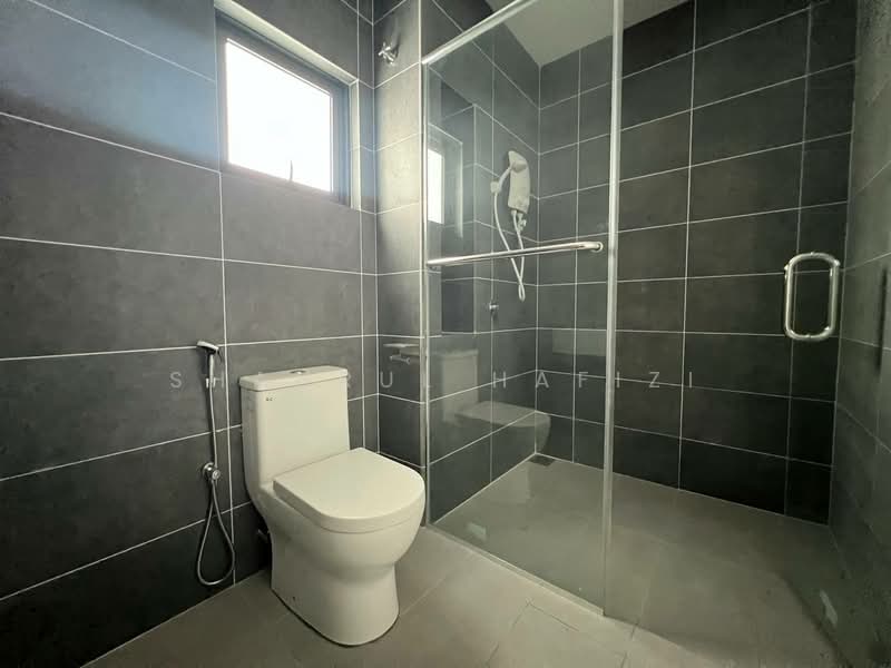 2-storey Terraced House for Sale in Cyberjaya (Selangor) - Shahrul Hafizi - Bathroom - PropertyGuru.com.my