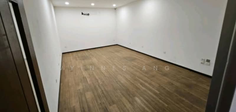 Factory for Sale in Batu Maung (Penang) - Vyinnes Ang - Interior - PropertyGuru.com.my