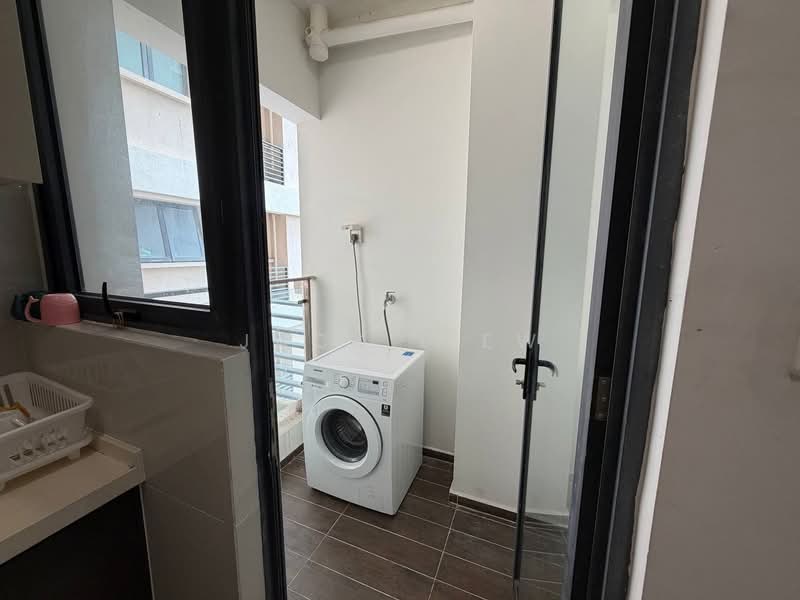 Condominium for Sale at Amberside @ Country Garden Danga Bay - Jack Liew - Balcony - PropertyGuru.com.my