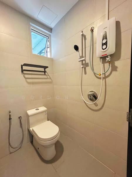 Kediaman Servis untuk Dijual di TRELLIS RESIDENCES - Gordon Chai - Bathroom - PropertyGuru.com.my