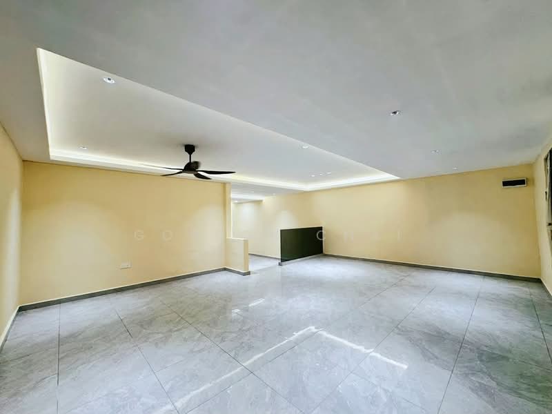 2-storey Terraced House for Sale in Taman Pelangi (Parit Jawa) - Gordon Chai - Living Room - PropertyGuru.com.my