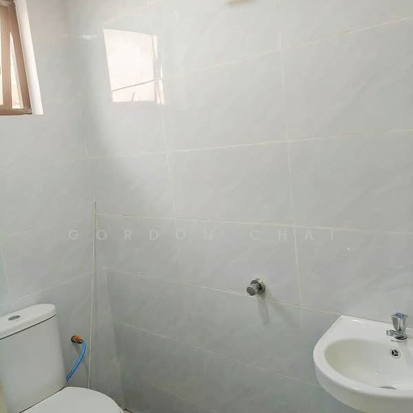 2-storey Terraced House for Sale in Taman Megah Ria (Masai) - Gordon Chai - Bathroom - PropertyGuru.com.my