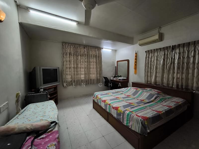 Semi-Detached House for Sale in Taman Sri Lalang (Kota Tinggi) - Ken Chai - Bedroom - PropertyGuru.com.my