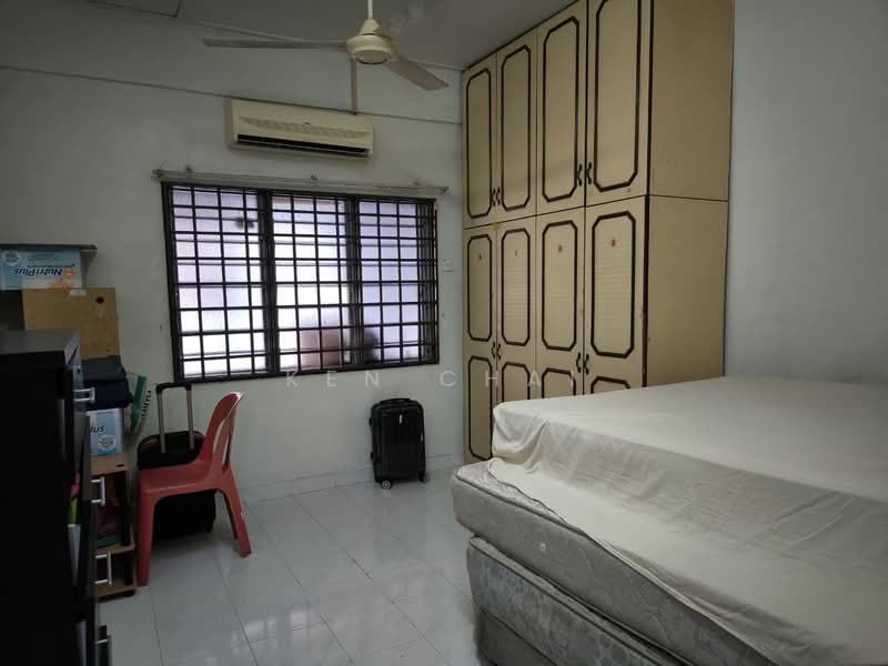 Semi-Detached House for Sale in Taman Sri Lalang (Kota Tinggi) - Ken Chai - Bedroom - PropertyGuru.com.my