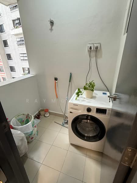 Kediaman Servis untuk Disewa di The Tropika - Raymond Ng - Balcony - PropertyGuru.com.my
