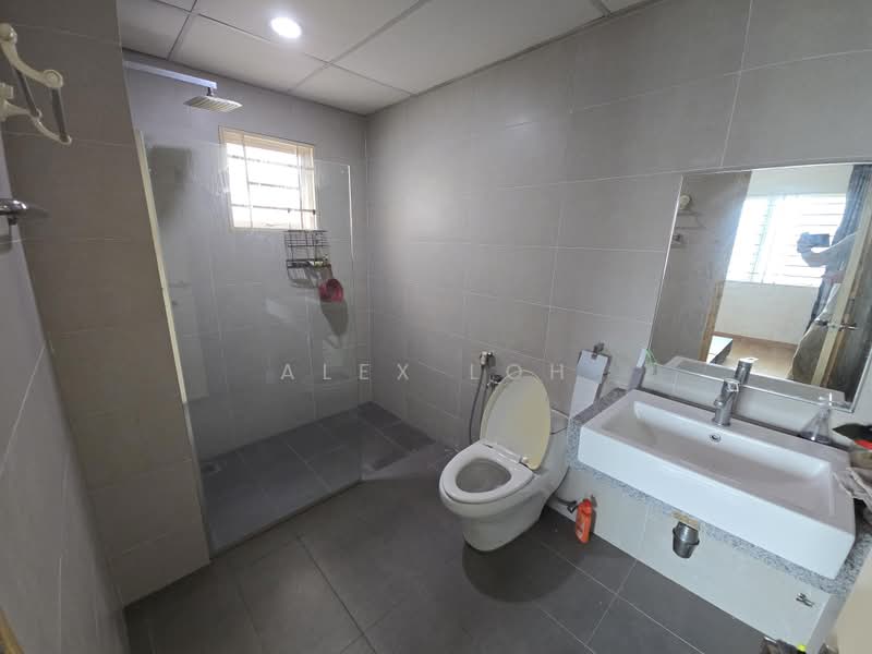 Kediaman Servis untuk Disewa di Metropolitan Square - Alex Loh - Bathroom - PropertyGuru.com.my