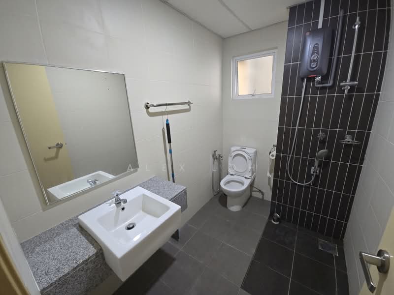 Kediaman Servis untuk Disewa di Metropolitan Square - Alex Loh - Bathroom - PropertyGuru.com.my
