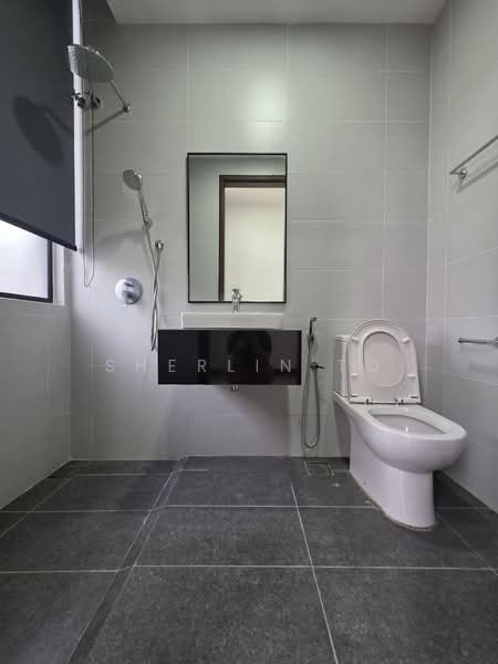 2-storey Terraced House for Sale in Puteri Harbour (Iskandar Puteri (Nusajaya)) - Sherlin To - Bathroom - PropertyGuru.com.my