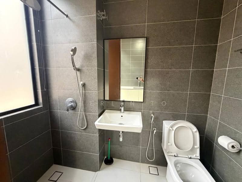 2-storey Terraced House for Sale in Puteri Harbour (Iskandar Puteri (Nusajaya)) - Sherlin To - Bathroom - PropertyGuru.com.my