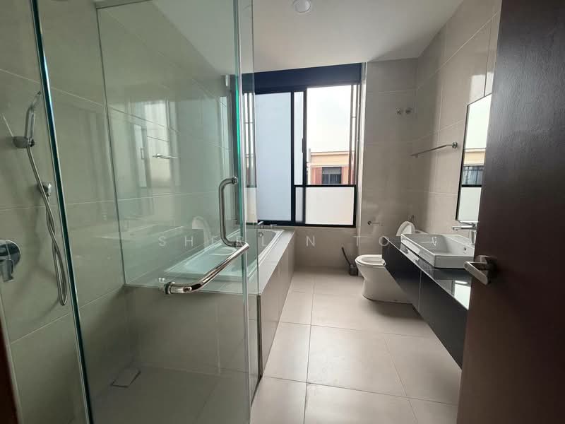 2-storey Terraced House for Sale in Puteri Harbour (Iskandar Puteri (Nusajaya)) - Sherlin To - Bathroom - PropertyGuru.com.my