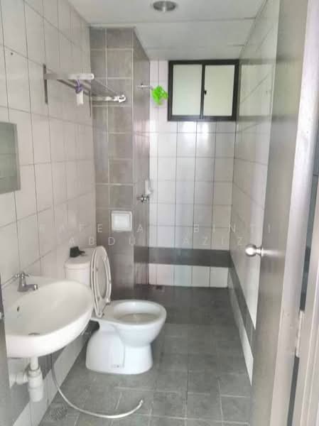 Condominium for Rent at Indah Alam (Subang Andaman) - Rafedah Binti Abdul Aziz - Bathroom - PropertyGuru.com.my