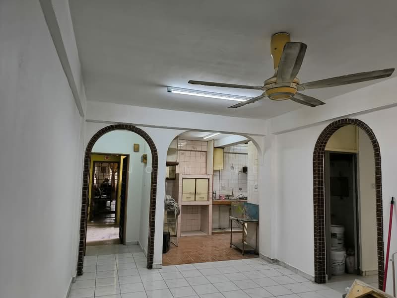 Rumah Flat untuk Dijual di Taman Sri Sentosa - John Tee - Kitchen - PropertyGuru.com.my