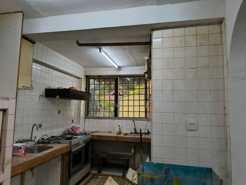 Rumah Flat untuk Dijual di Taman Sri Sentosa - John Tee - Kitchen - PropertyGuru.com.my